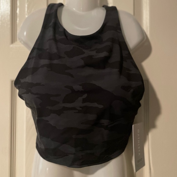 NWT Athleta conscious crop- Size M, D-DD cup - Picture 7 of 7